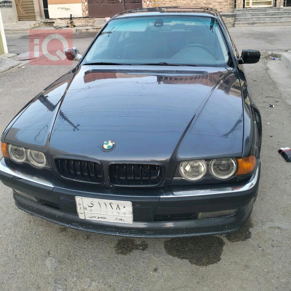 بي ام دبليو الفئة 7